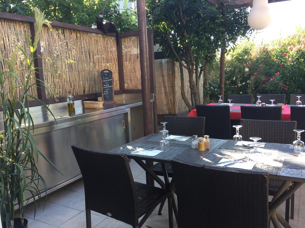 Fasthotel Nimes Кесарг Екстериор снимка