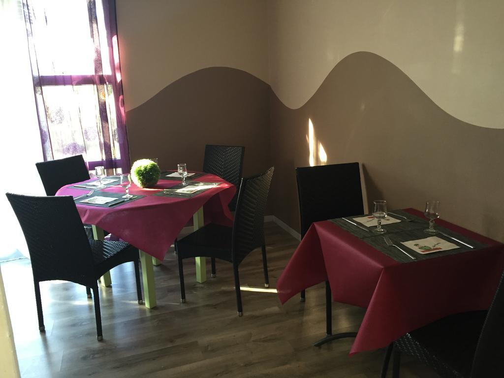 Fasthotel Nimes Кесарг Екстериор снимка