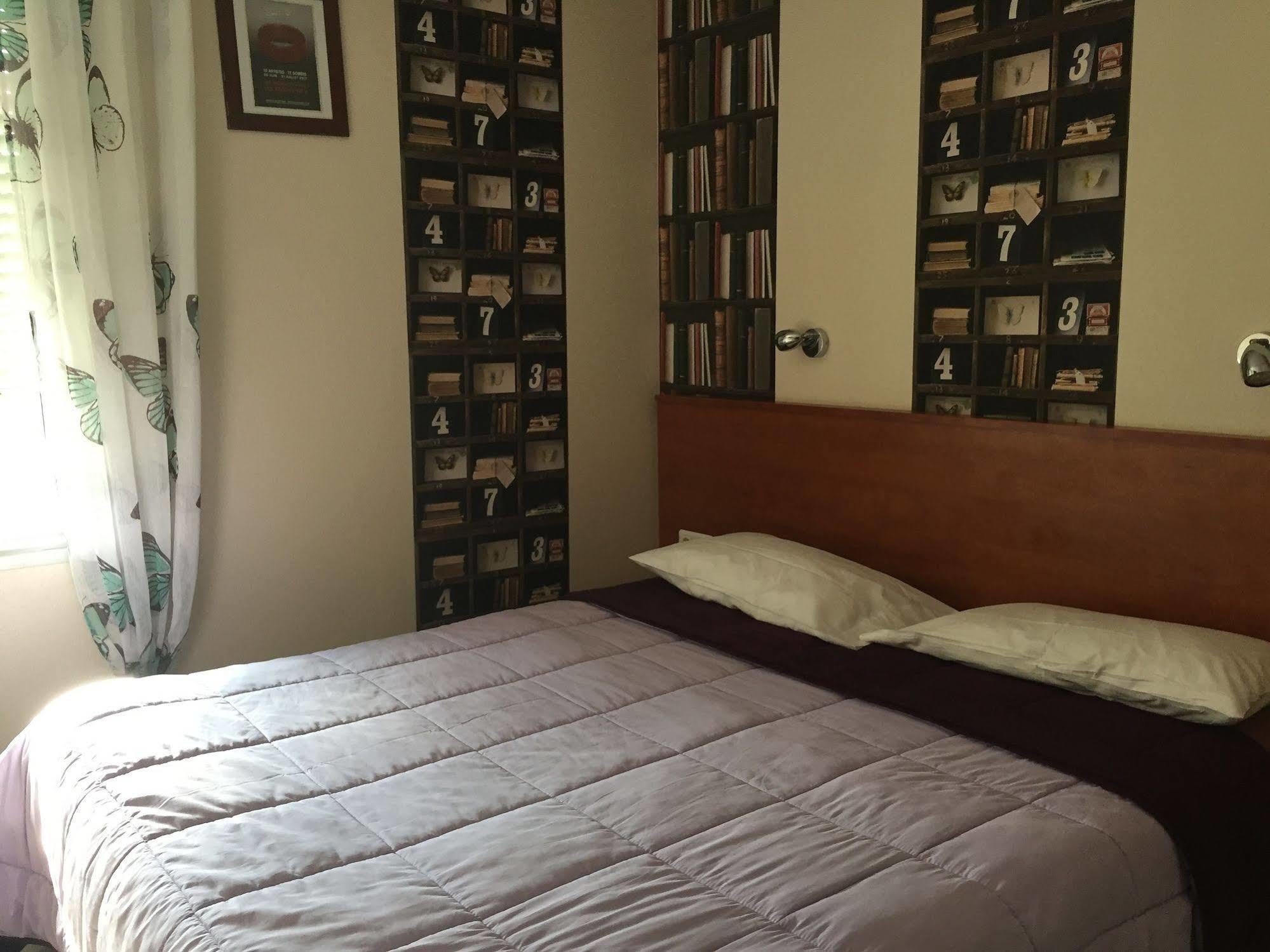 Fasthotel Nimes Кесарг Екстериор снимка