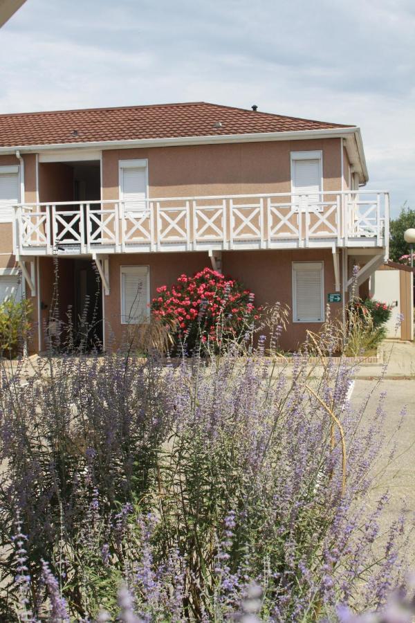 Fasthotel Nimes Кесарг Екстериор снимка