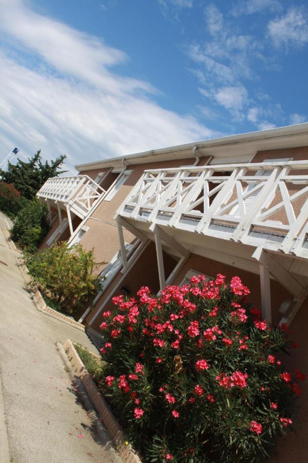Fasthotel Nimes Кесарг Екстериор снимка